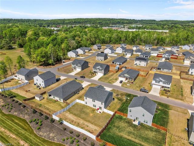 218 Birch Tree Way, Mayodan, NC 27027