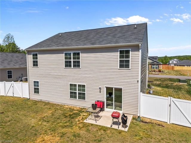 218 Birch Tree Way, Mayodan, NC 27027