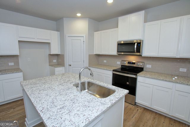 5153 Union Heights Way, Flowery Branch, GA 30542