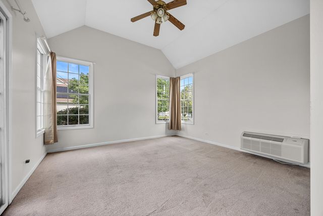 1255 Chicory Lane, Naperville, IL 60564