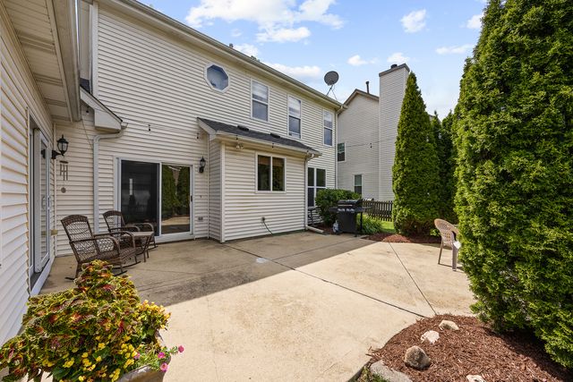 1255 Chicory Lane, Naperville, IL 60564