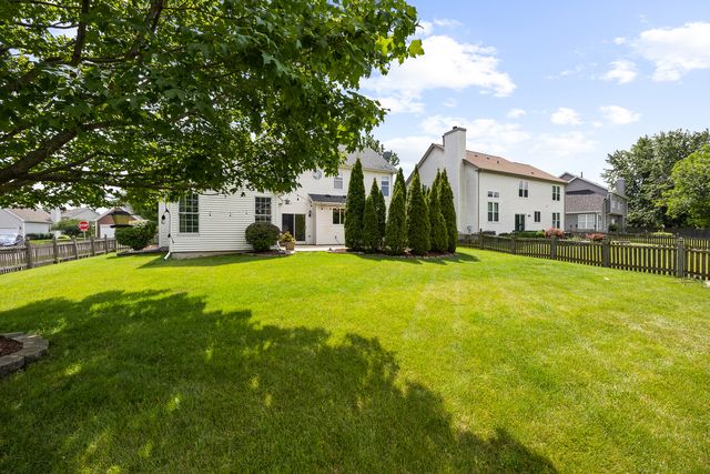 1255 Chicory Lane, Naperville, IL 60564