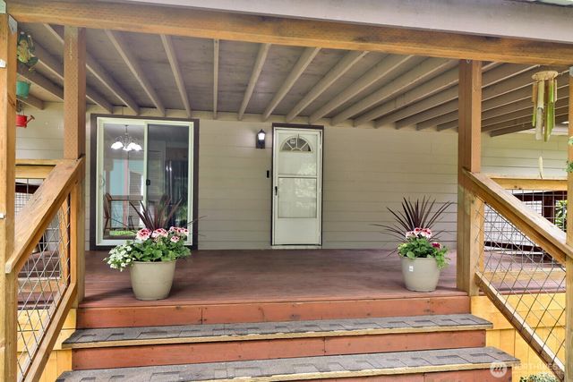 7994 Oregon Trail, Maple Falls, WA 98266