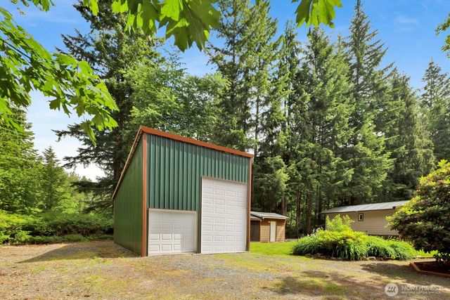 7994 Oregon Trail, Maple Falls, WA 98266