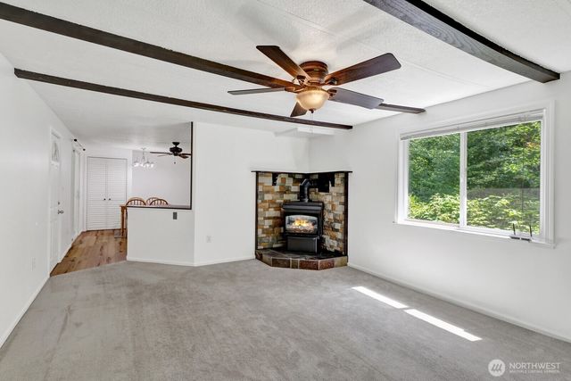 7994 Oregon Trail, Maple Falls, WA 98266
