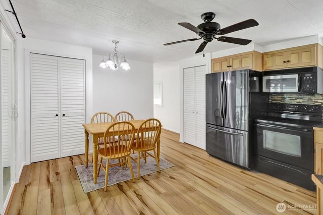 7994 Oregon Trail, Maple Falls, WA 98266