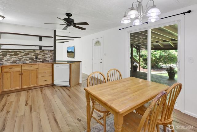 7994 Oregon Trail, Maple Falls, WA 98266