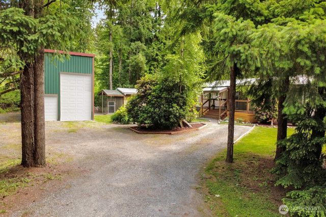 7994 Oregon Trail, Maple Falls, WA 98266