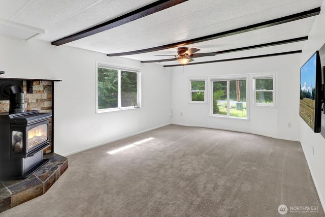 7994 Oregon Trail, Maple Falls, WA 98266