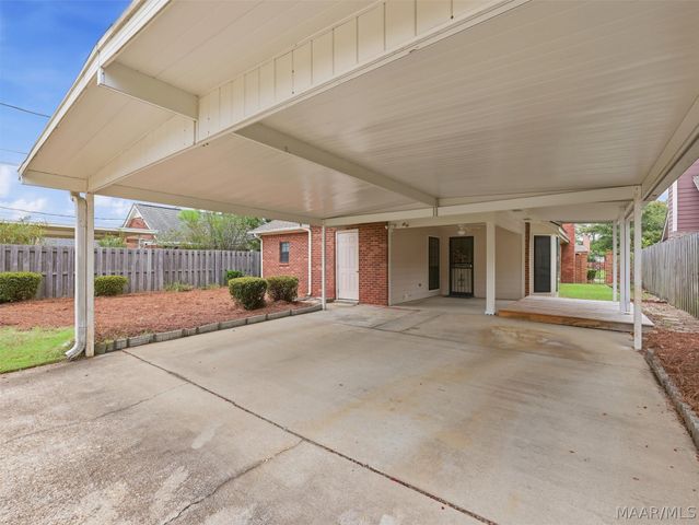 3908 Oak Avenue, Montgomery, AL 36109