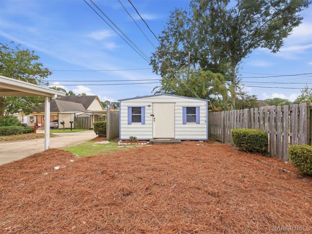 3908 Oak Avenue, Montgomery, AL 36109