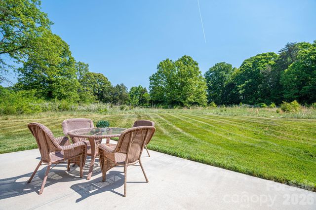 1894 Cline Farm Road, Lincolnton, NC 28092