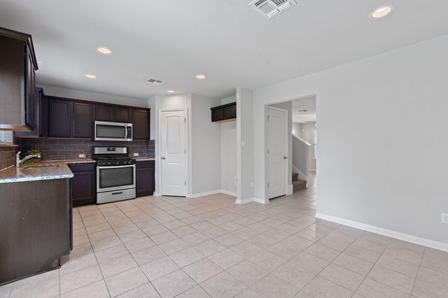 134 Friendship Oak DR, San Marcos, TX 78666