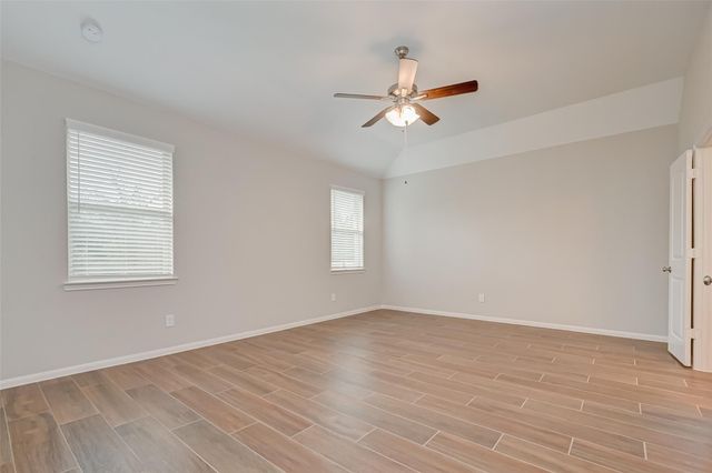 219 Little Dog Drive, Montgomery, TX 77356
