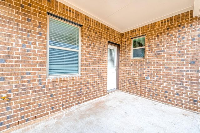 219 Little Dog Drive, Montgomery, TX 77356