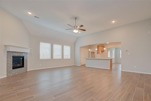 219 Little Dog Drive, Montgomery, TX 77356