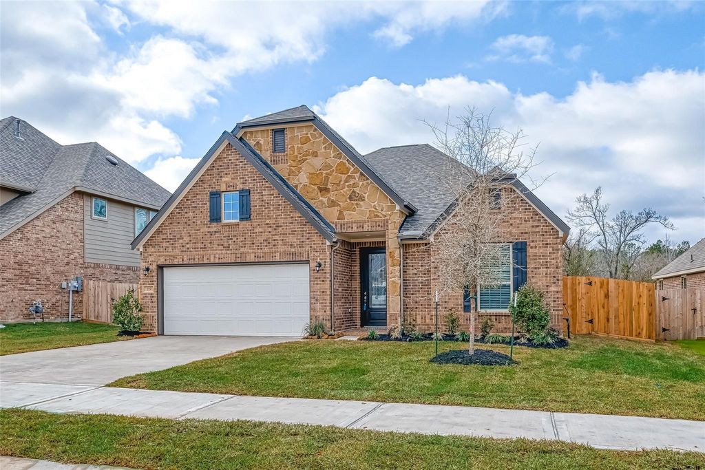 219 Little Dog Drive, Montgomery, TX 77356