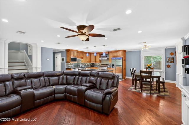 501 Forest Hill Drive, Ocean Springs, MS 39564