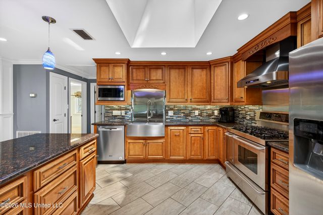 501 Forest Hill Drive, Ocean Springs, MS 39564