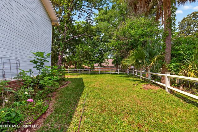 501 Forest Hill Drive, Ocean Springs, MS 39564