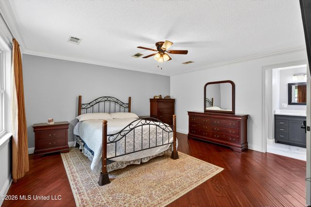501 Forest Hill Drive, Ocean Springs, MS 39564