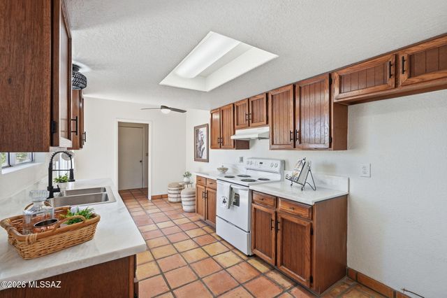 4564 E Camino Pimeria Alta, Tucson, AZ 85718