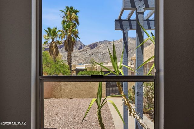 4564 E Camino Pimeria Alta, Tucson, AZ 85718