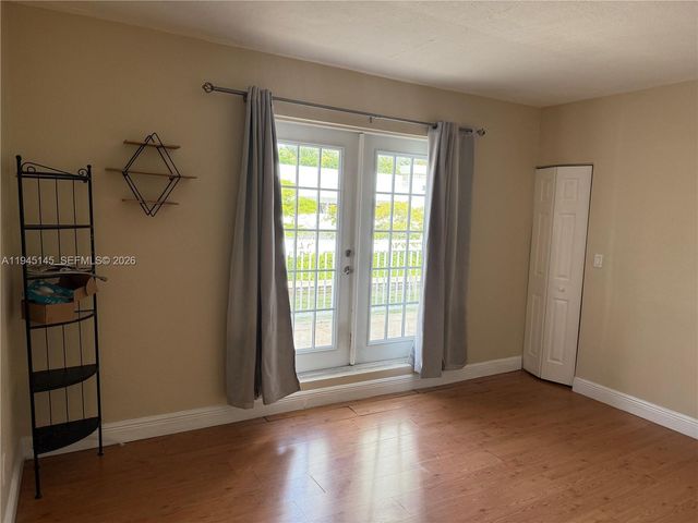 3745 NE 171st St 40, North Miami Beach, FL 33160