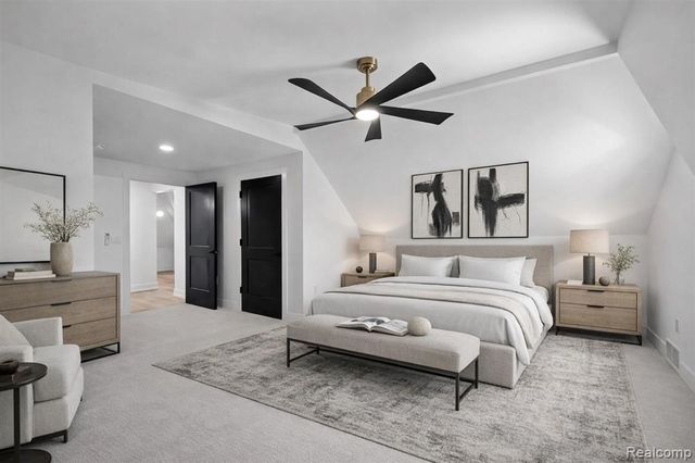 125 N Washington Avenue, Royal Oak, MI 48067