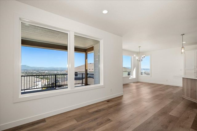 8712 E Ridgeline Ln, Spokane, WA 99217