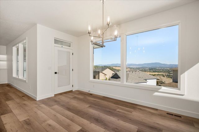 8712 E Ridgeline Ln, Spokane, WA 99217