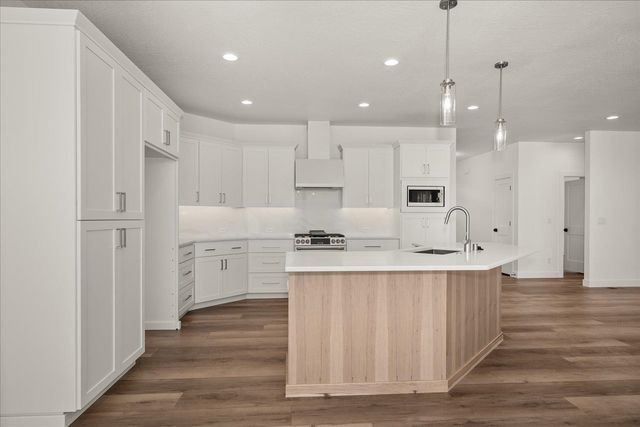 8712 E Ridgeline Ln, Spokane, WA 99217