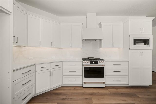 8712 E Ridgeline Ln, Spokane, WA 99217