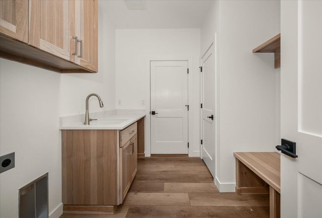 8712 E Ridgeline Ln, Spokane, WA 99217