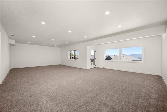 8712 E Ridgeline Ln, Spokane, WA 99217