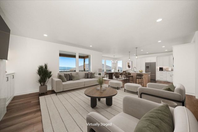 8712 E Ridgeline Ln, Spokane, WA 99217