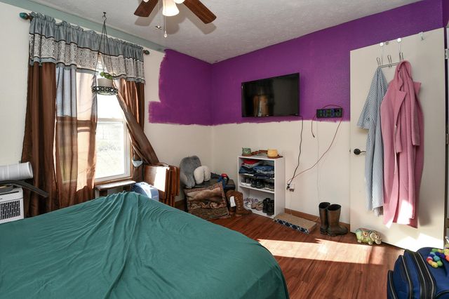 5106 S 165th Road, Bolivar, MO 65613