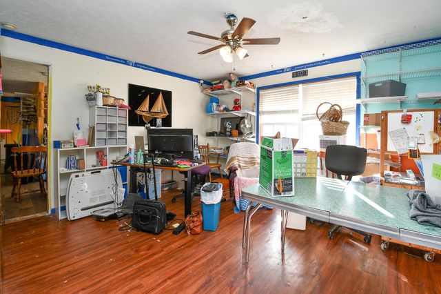 5106 S 165th Road, Bolivar, MO 65613