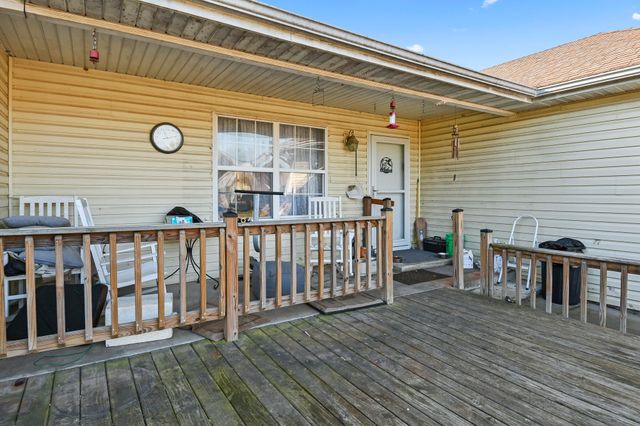 5106 S 165th Road, Bolivar, MO 65613