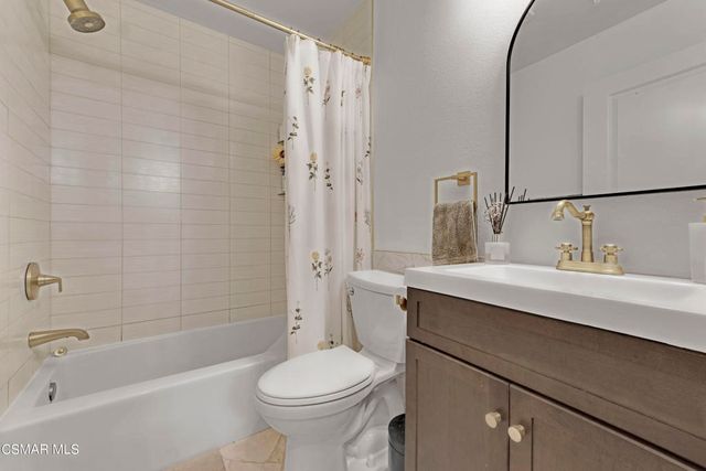 2713 Antonio Drive 210, Camarillo, CA 93010