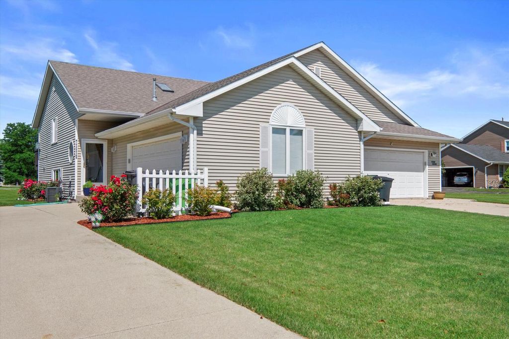 W194S8395 Summeridge COURT, Muskego, WI 53150