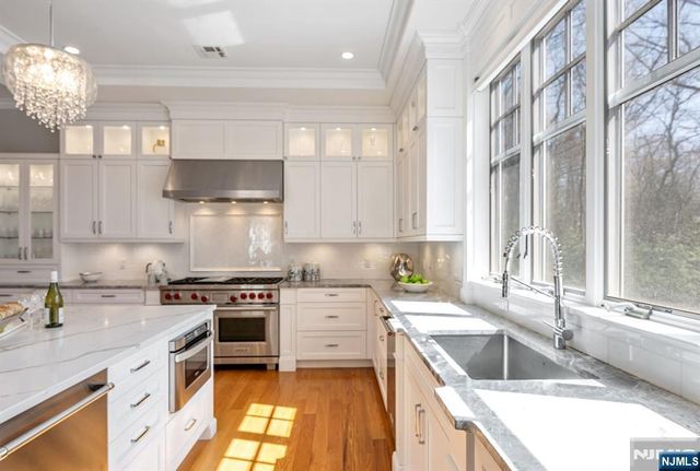 76 Dimmig Road, Upper Saddle River, NJ 07458