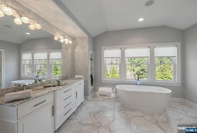 76 Dimmig Road, Upper Saddle River, NJ 07458