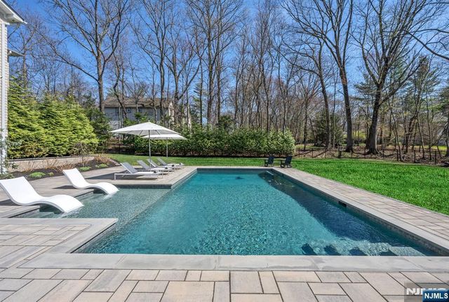 76 Dimmig Road, Upper Saddle River, NJ 07458