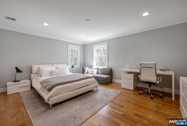 76 Dimmig Road, Upper Saddle River, NJ 07458