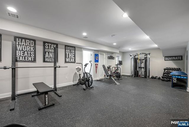 76 Dimmig Road, Upper Saddle River, NJ 07458