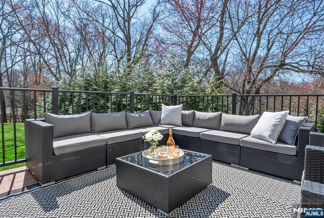 76 Dimmig Road, Upper Saddle River, NJ 07458