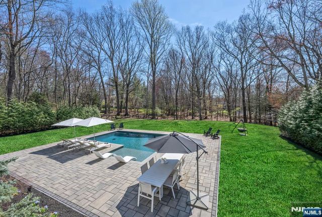 76 Dimmig Road, Upper Saddle River, NJ 07458