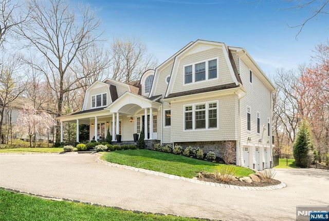 76 Dimmig Road, Upper Saddle River, NJ 07458