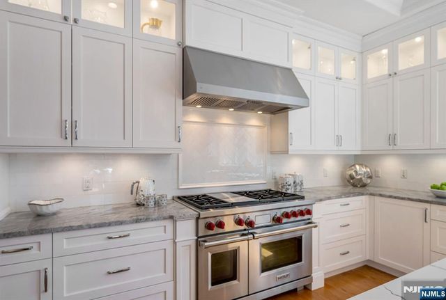 76 Dimmig Road, Upper Saddle River, NJ 07458